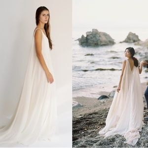 Leanne Marshall Zion Overlay Gown One Size